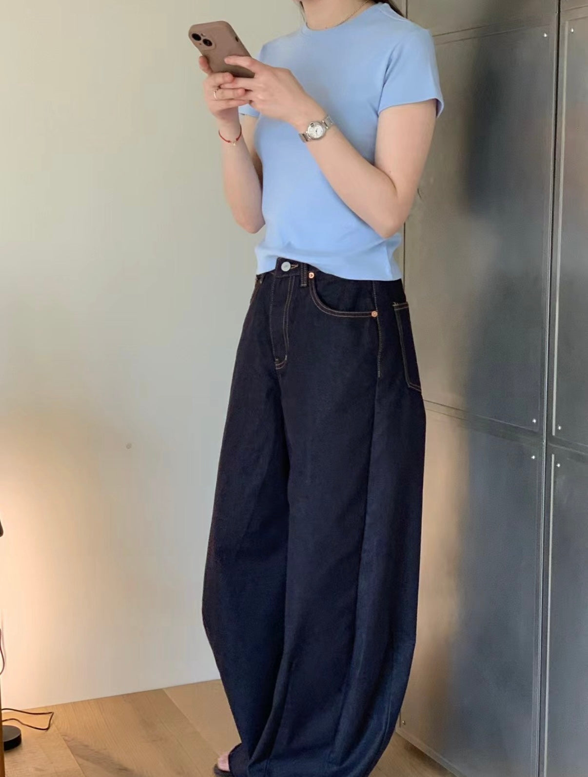 短袖圓領上衣