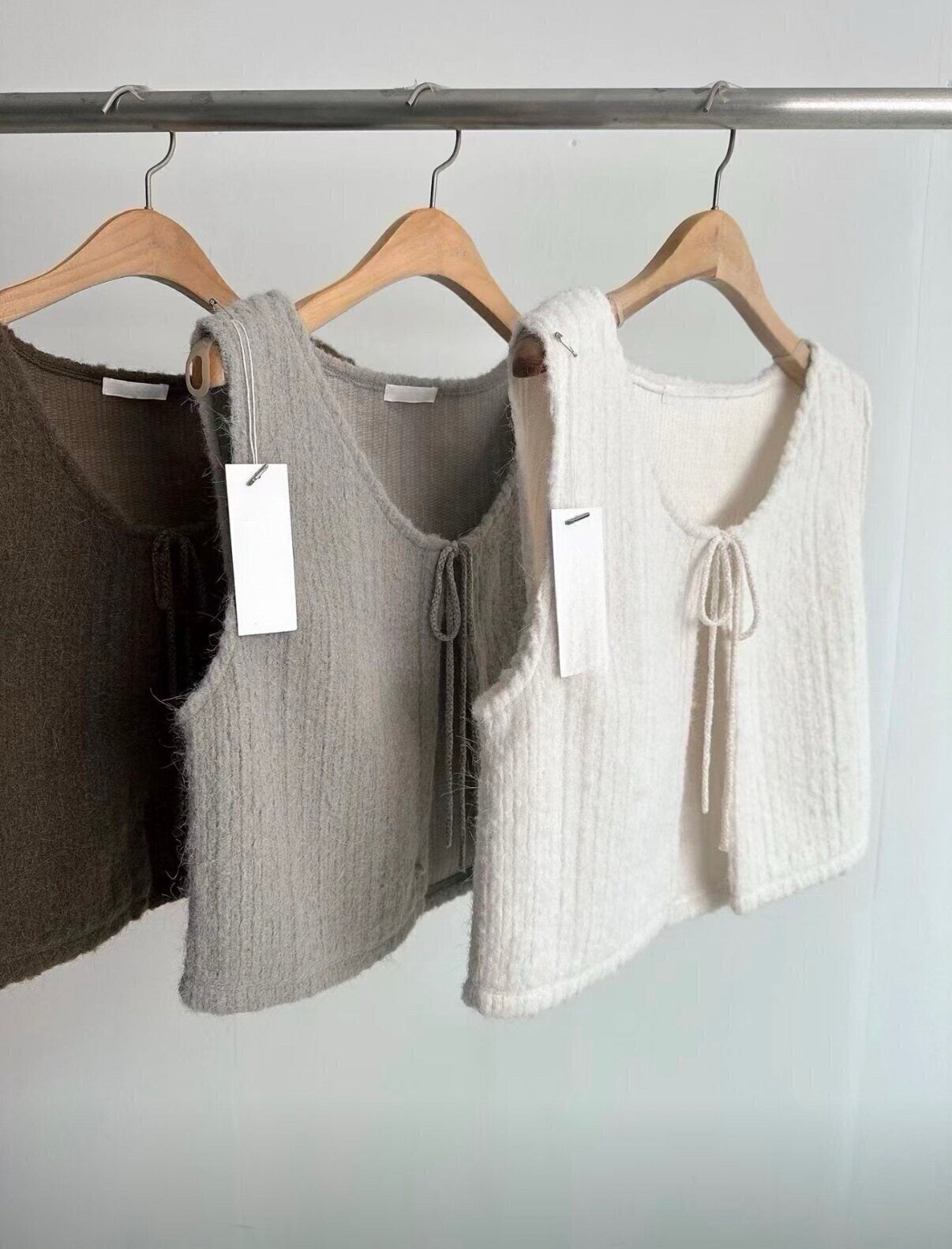 暖呼羊毛繫繩小背心