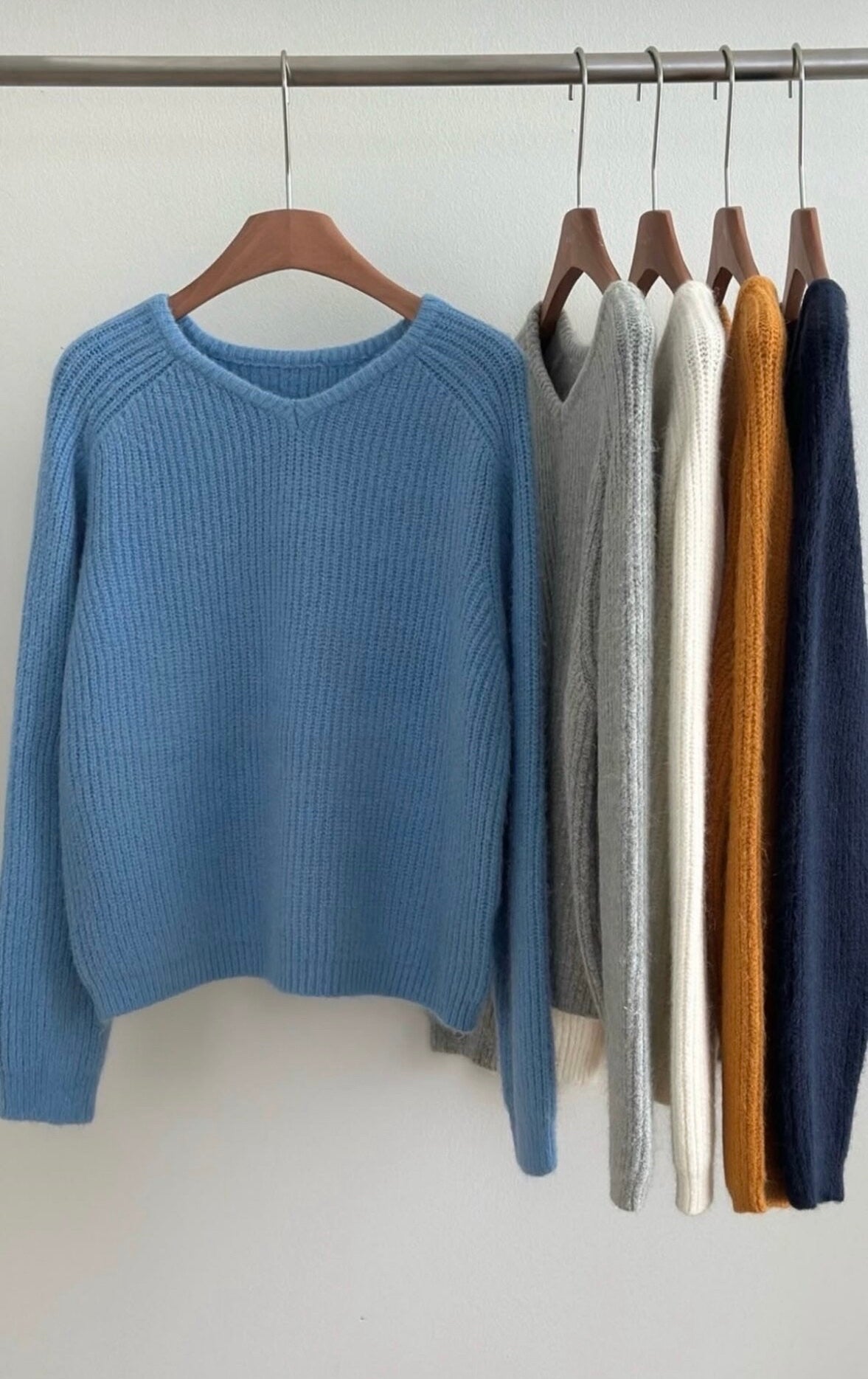 小V領5色針織毛衣